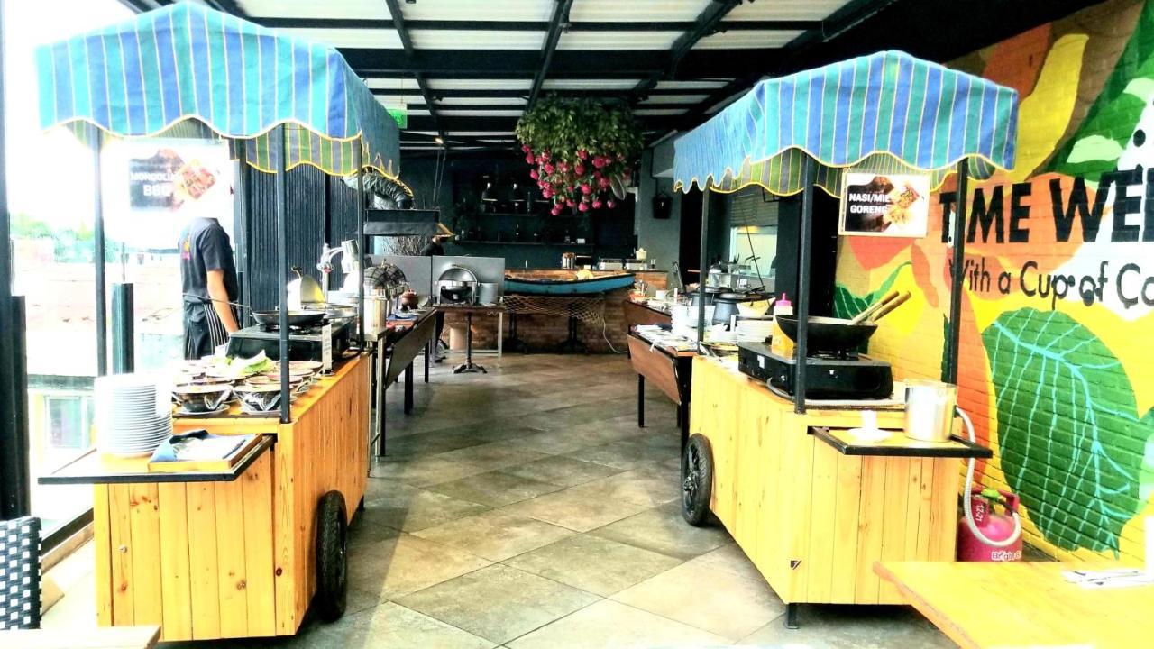 Kyriad Hotel Muraya Aceh Banda Aceh Ngoại thất bức ảnh